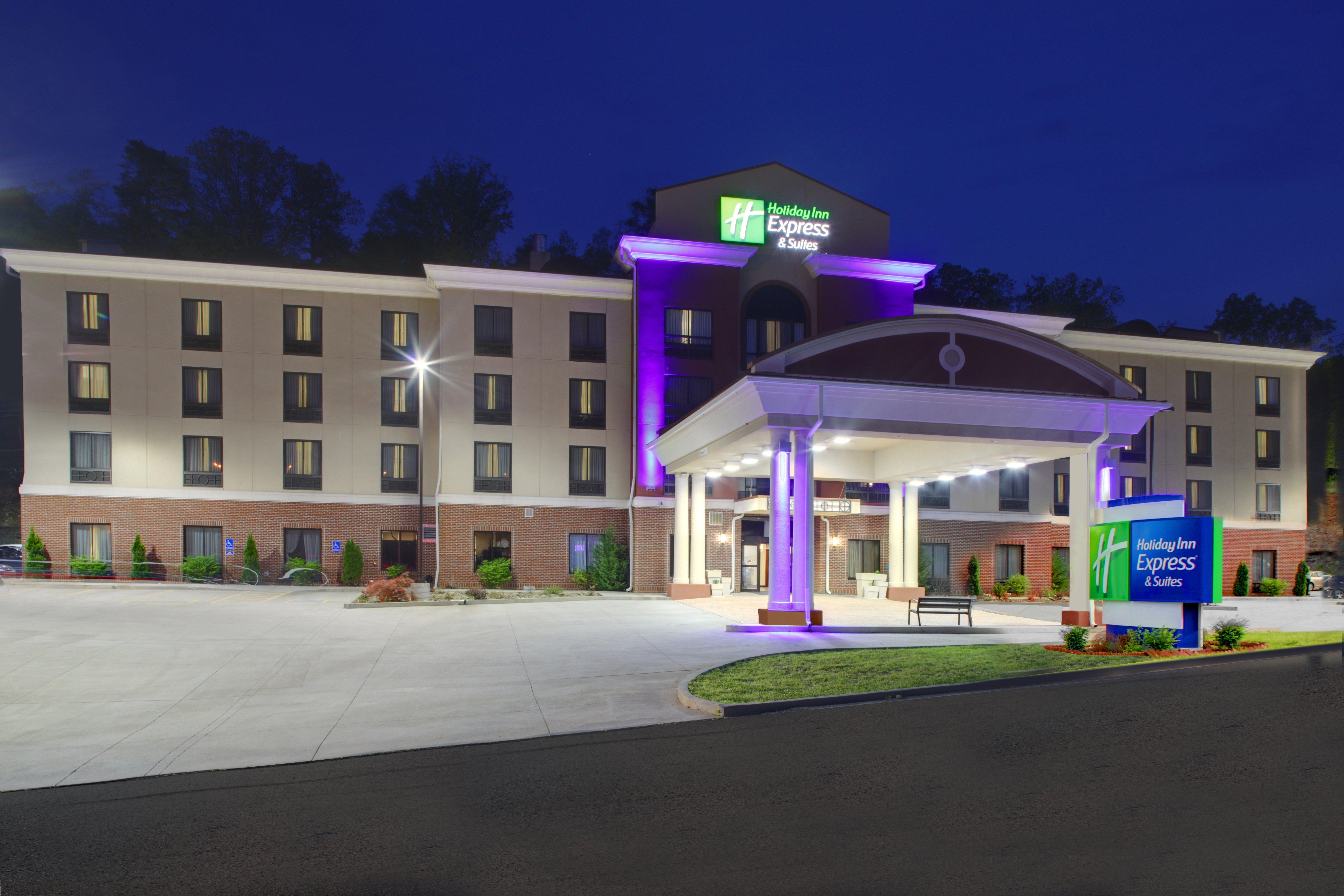 Holiday Inn Express & Suites Cross Lanes, An Ihg Hotel Esterno foto